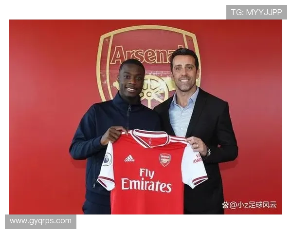 足球明星因财务危机抛售豪宅引发市场关注与投资者热议