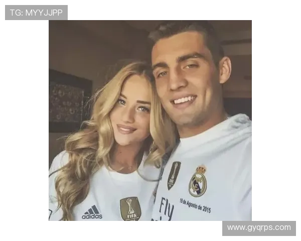 足球明星的妻子中谁的美貌最为出众引发热议与讨论