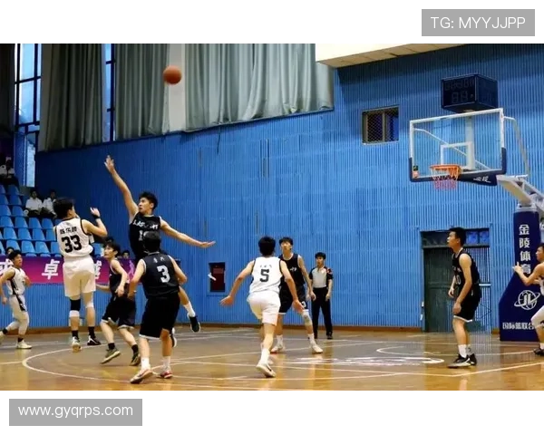 重庆篮球队在篮球团队协作排行榜中荣获第五名展现出强大团队精神与实力 重庆篮球队在篮球团队协作排行榜中荣获第五名展现出强大团队精神与实力